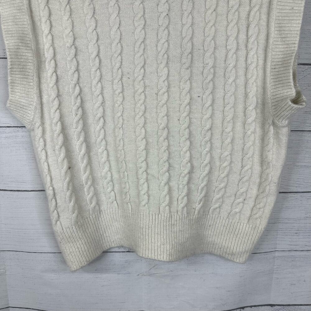 Cupcakes & Cashmere Womens size Small Cable Knit Sweater Vest Oversized Cream - Picture 7 of 8